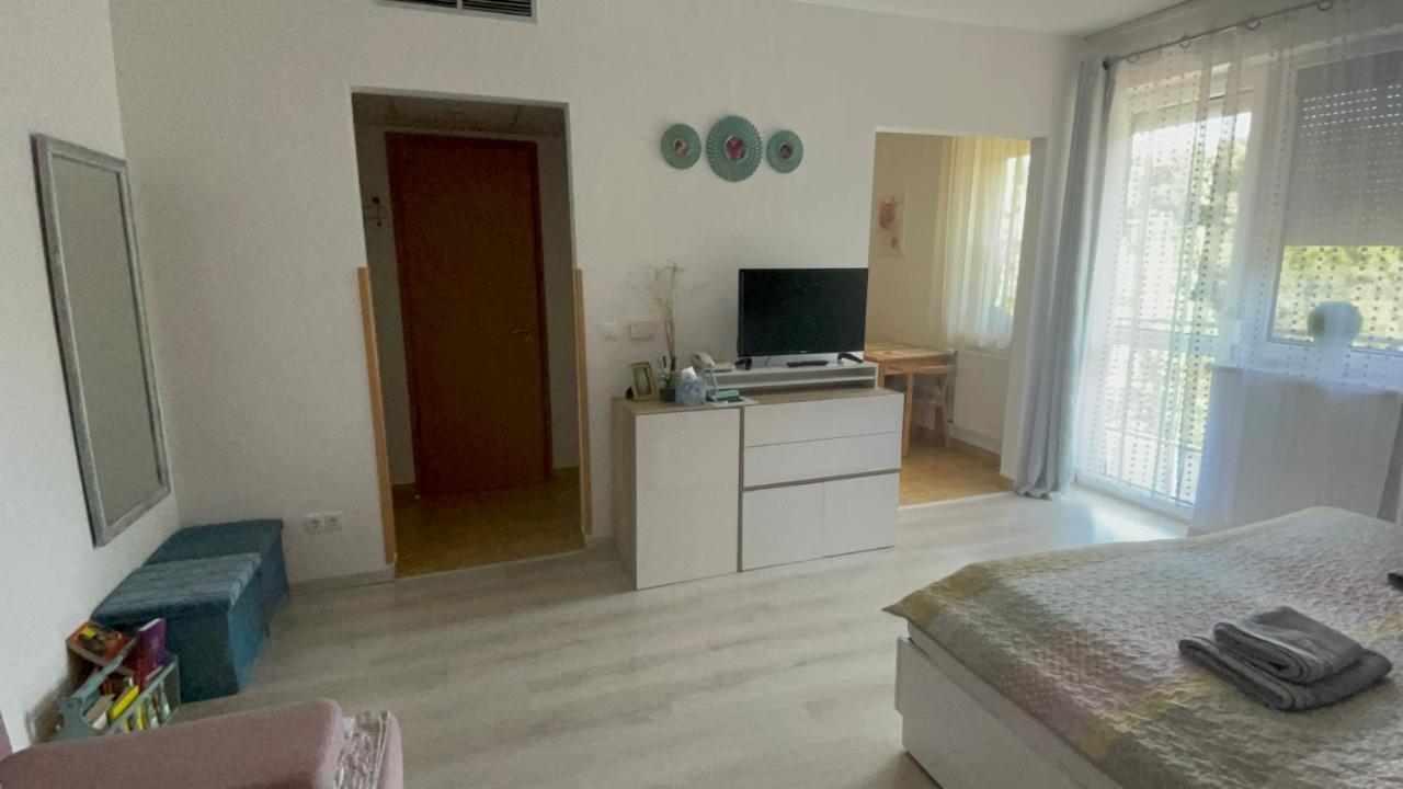 Joy Apartman 잘라카로쉬 외부 사진
