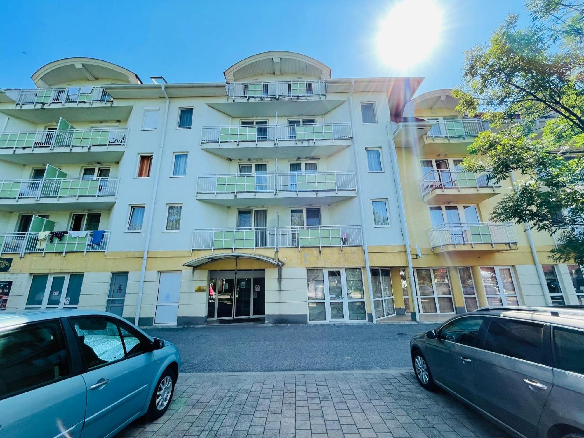 Joy Apartman 잘라카로쉬 외부 사진